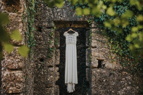 wild-wedding-inspiration-in-portuguese-castle-ruins-my-fancy-wedding-40